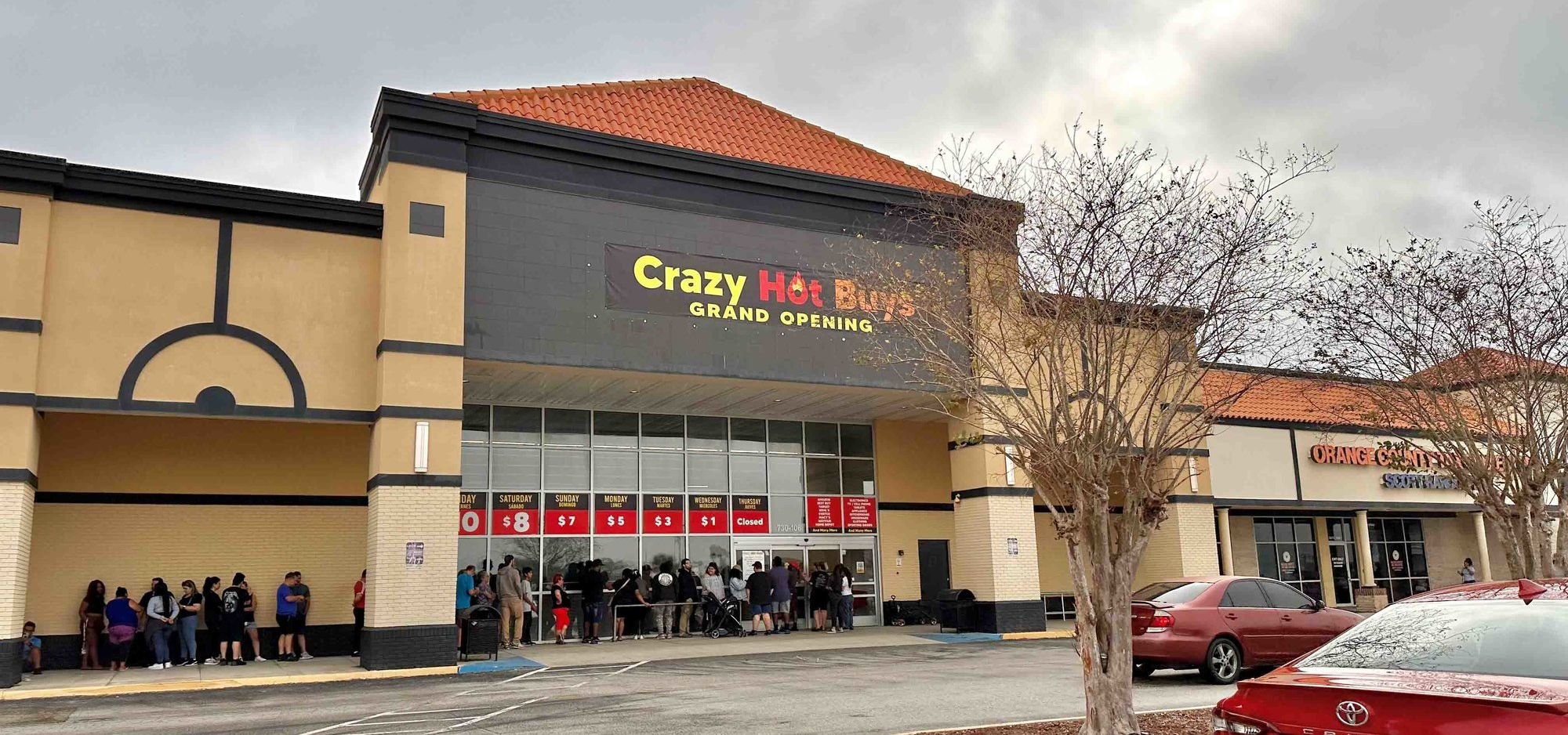 Crazy Hot Buys: La tienda en Florida con remates, ¿Se puede
